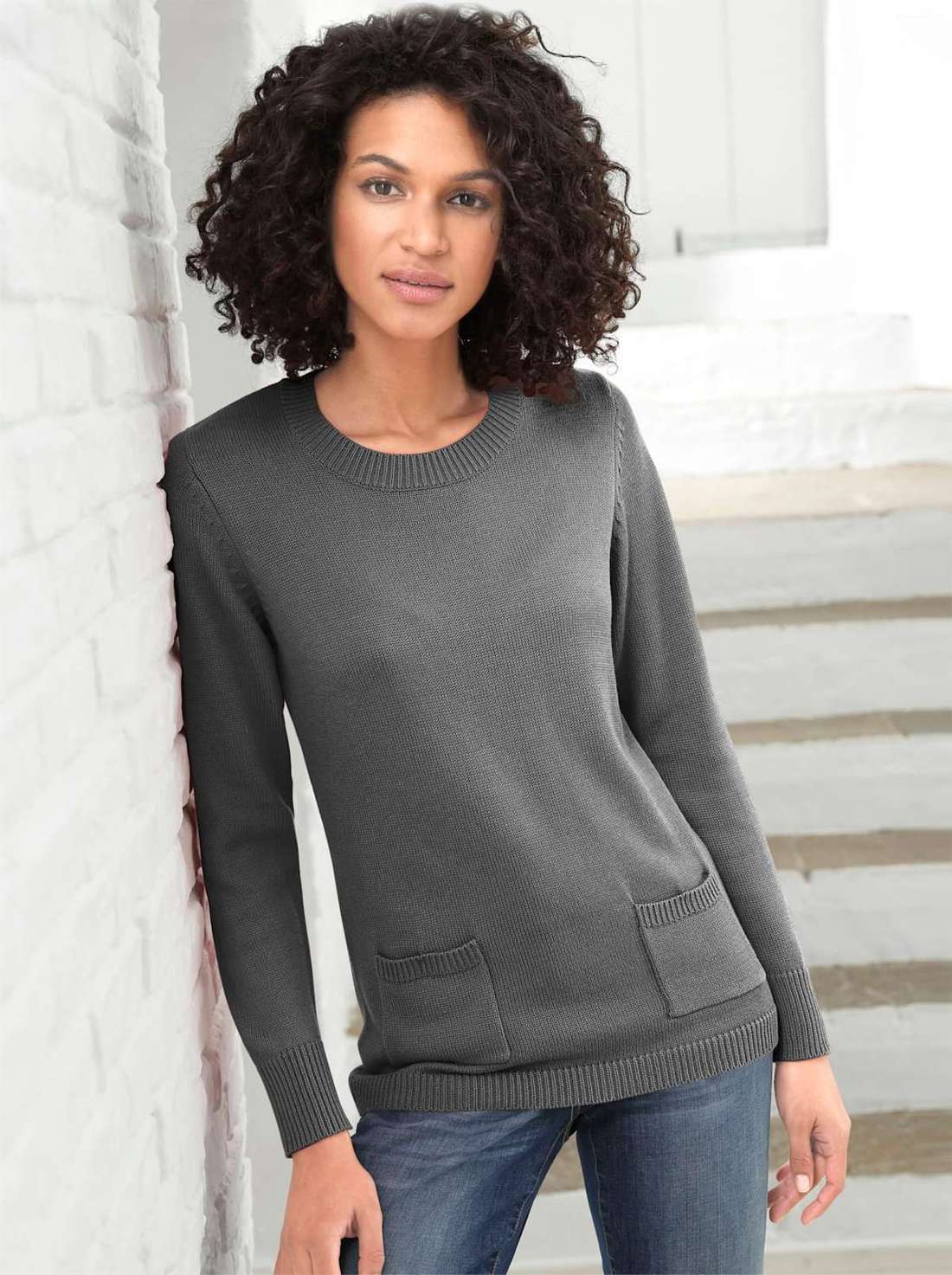 Свитер с круглым вырезом Pullover