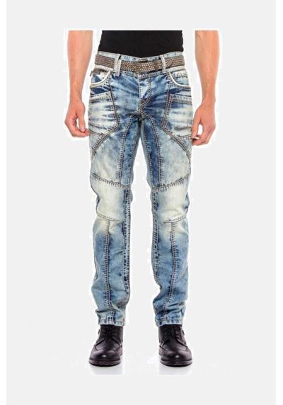 Джинсы с пятью карманами и современными декоративными швами. Jeans