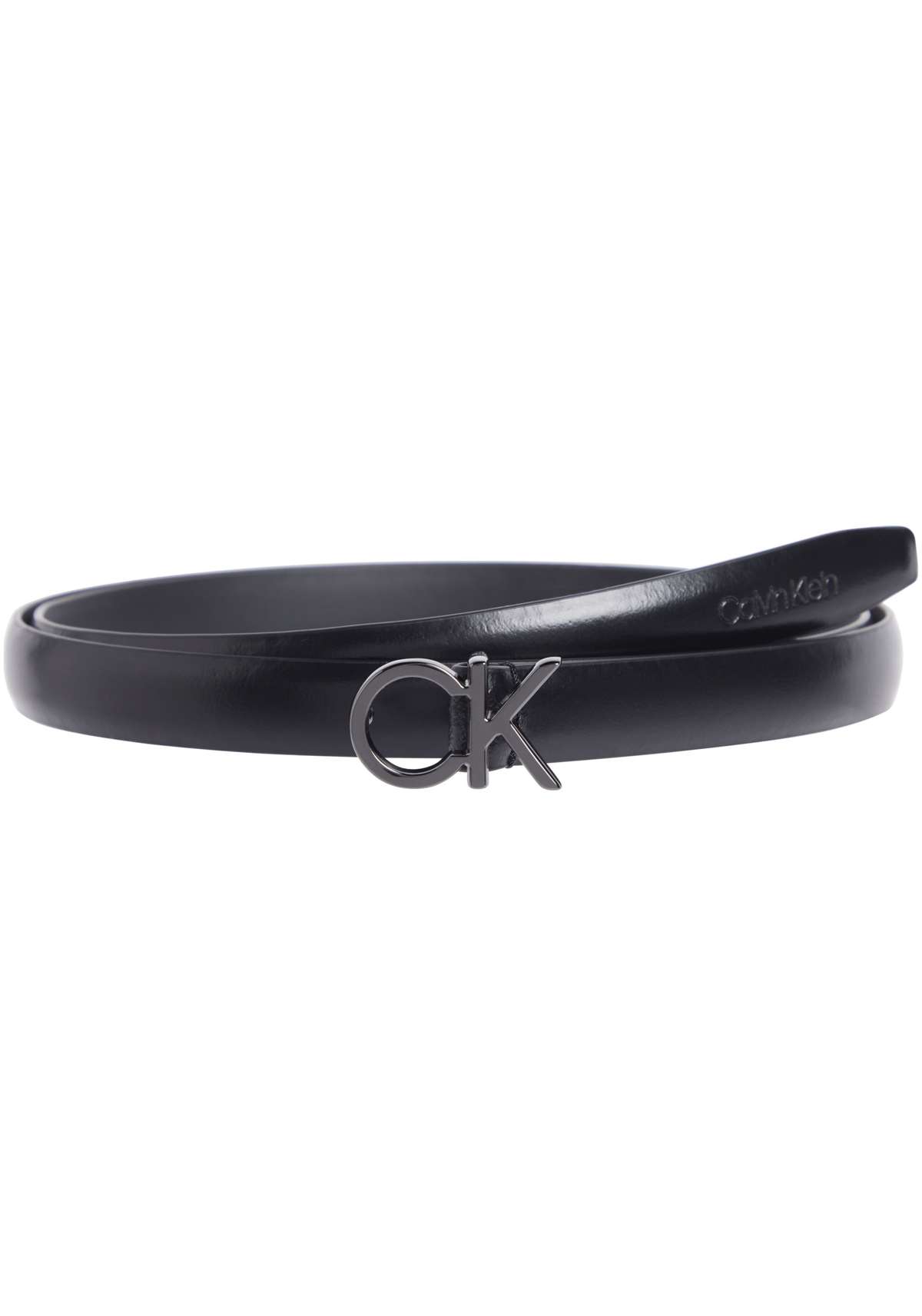 Кожаный ремень с тиснением логотипа в качестве застежки. CK THIN BELT 1.5CM