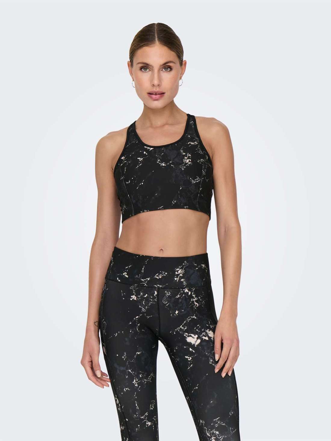 Спортивное бюстье со светоотражающими деталями. ONPSPACE-2 LIFE REVERSE SPORTS BRA NOOS