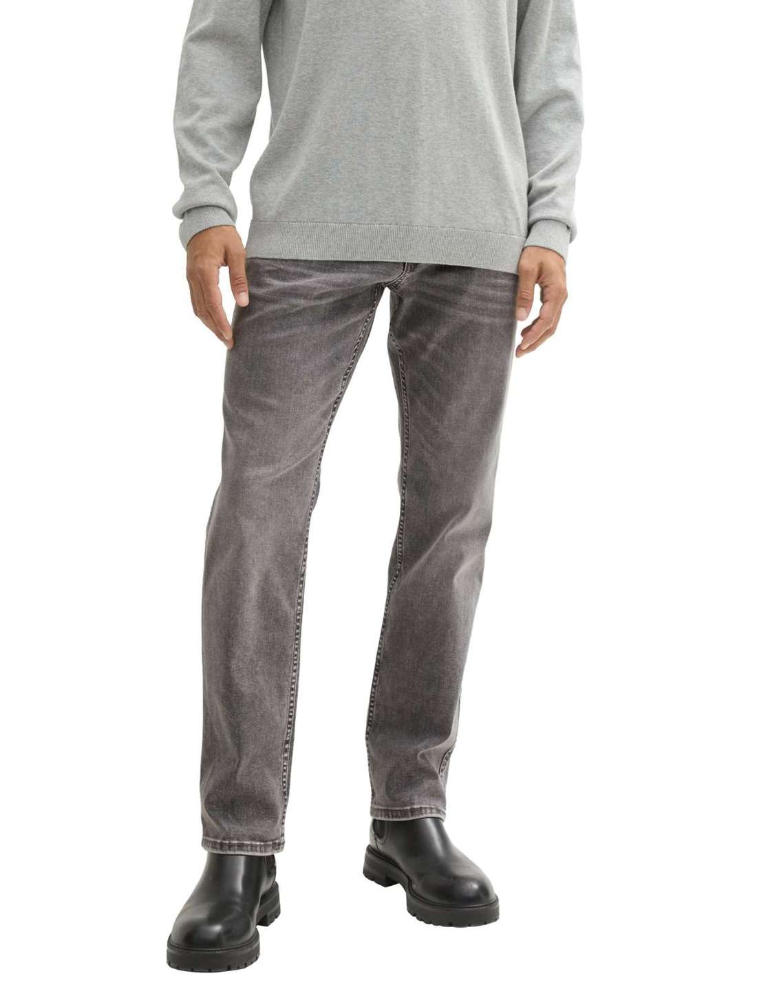 Прямые джинсы с пятью карманами. MARVIN