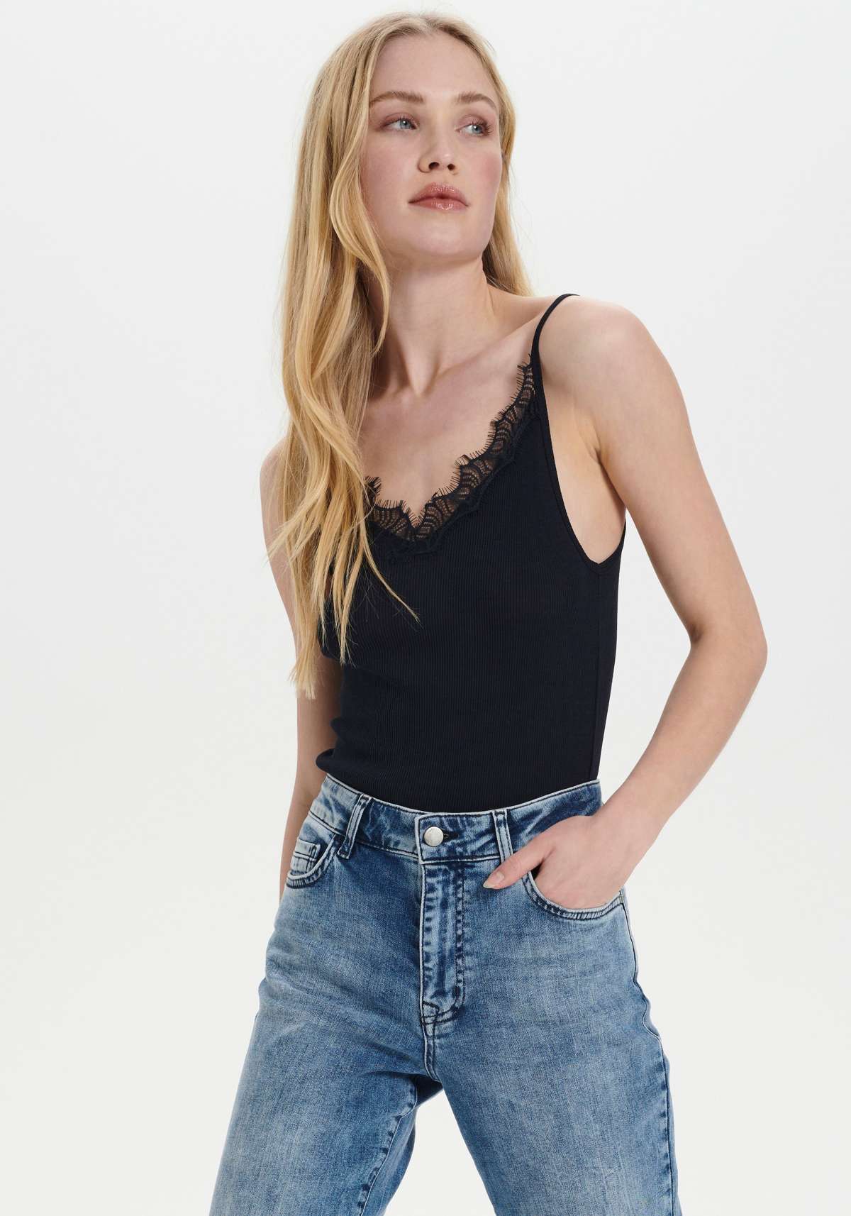 Топ-спагетти с содержанием шелка SZ-MAYA STRAP TOP