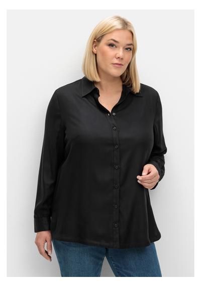Блузка-рубашка из мягкого струящегося вискозного твила.