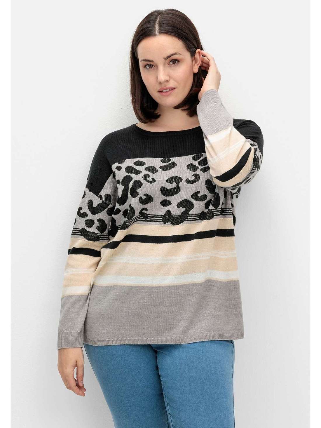 Свитер с круглым вырезом в миксе узоров с животным принтом Große Größen
