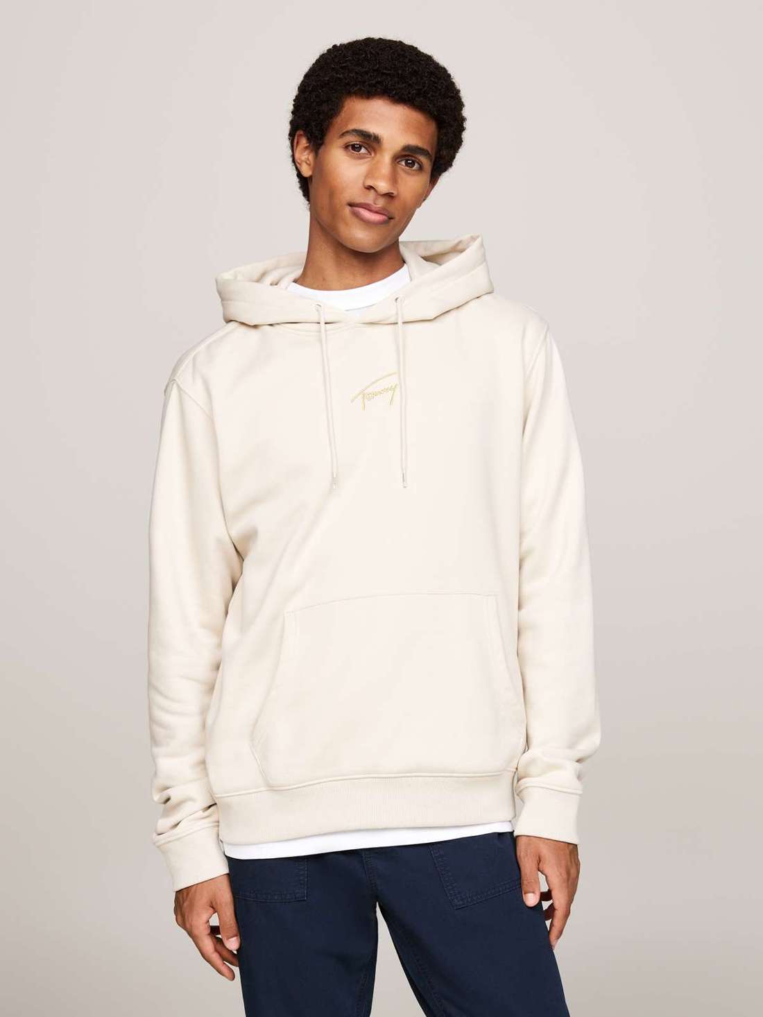 Толстовка с вышитыми названиями брендов TJM REG GOLD SIGNT HOODIE EXT