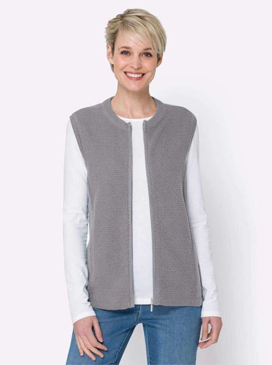 Вязаный жилет