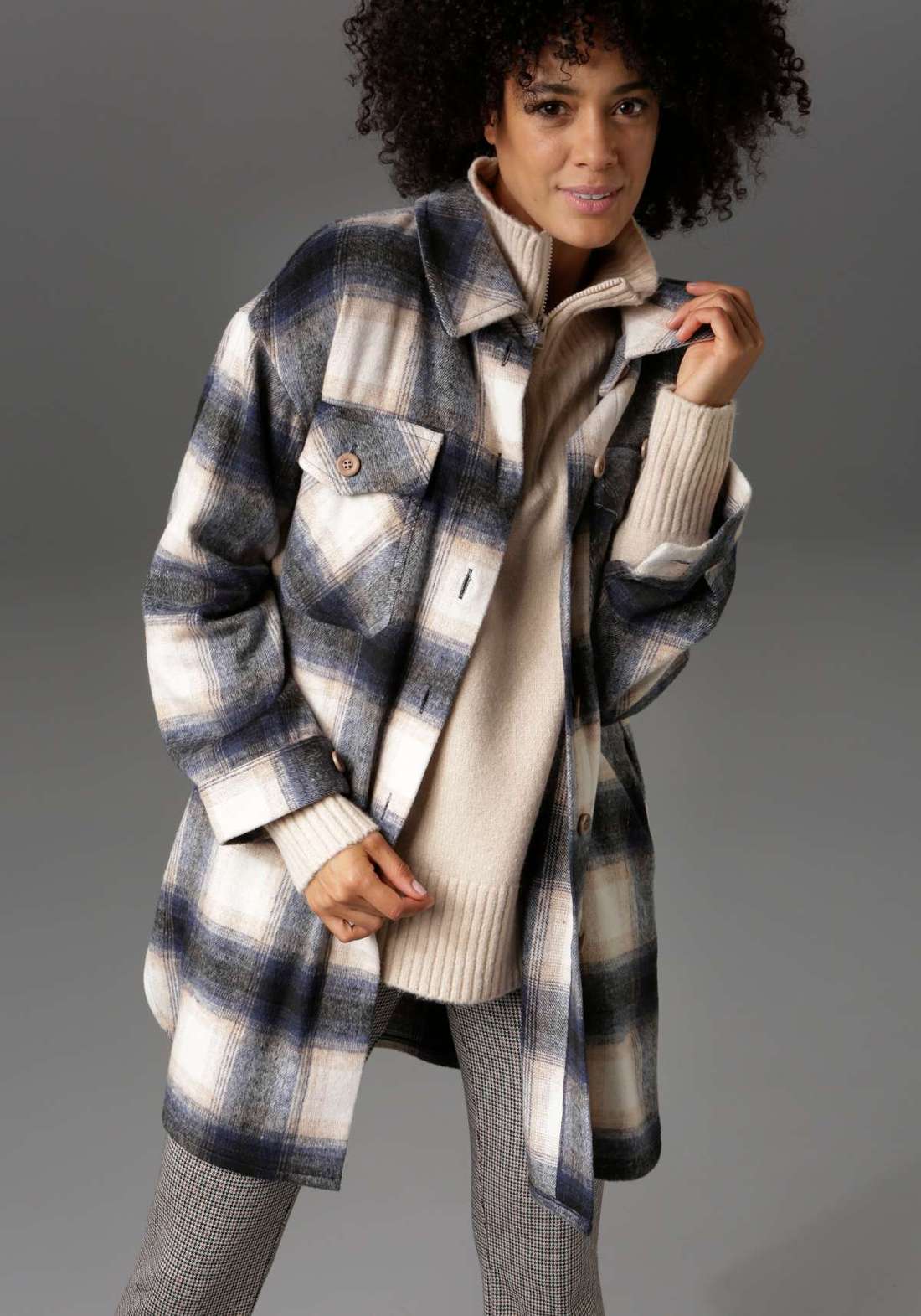 Длинный жакет в клетку