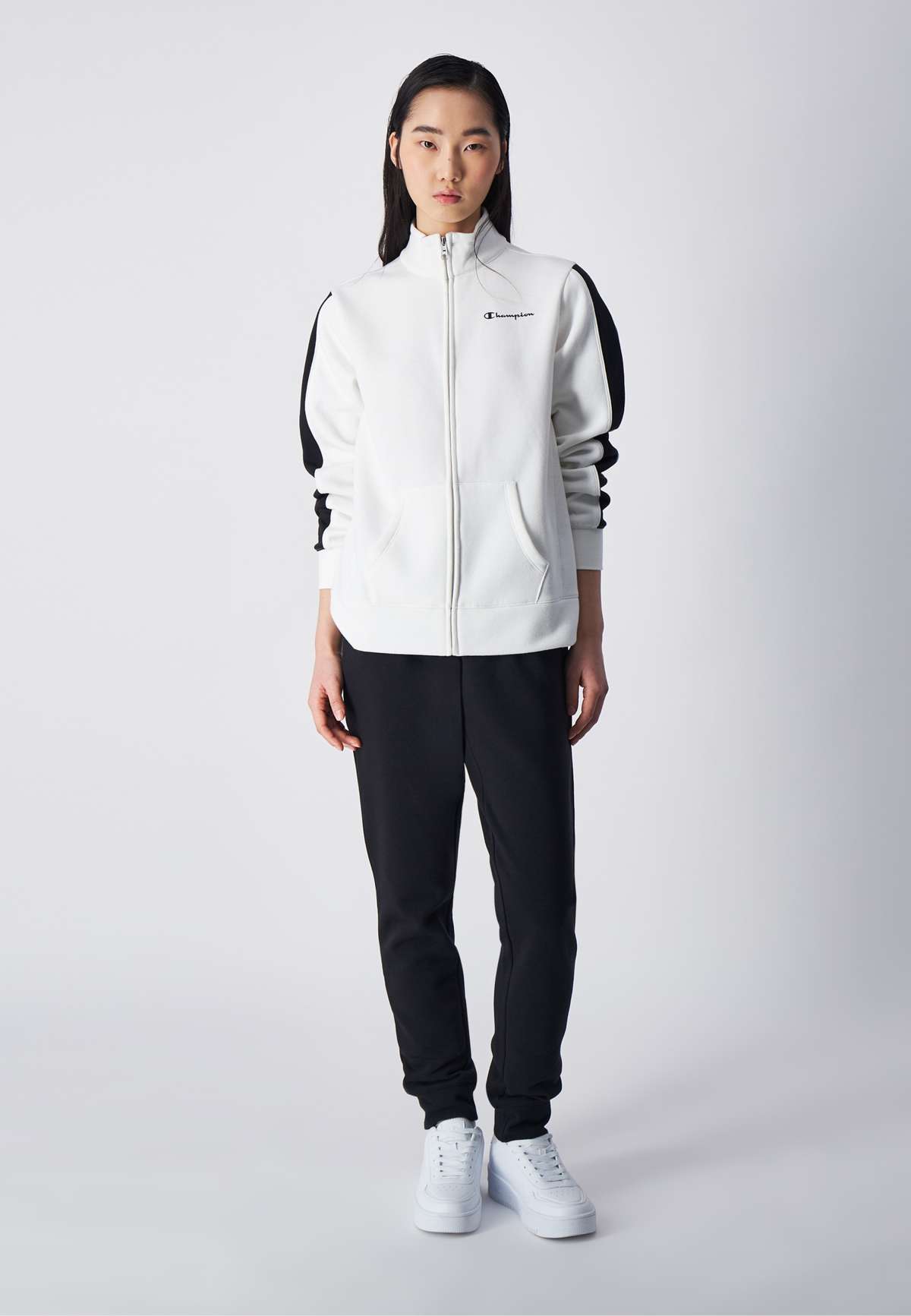 Спортивный костюм Sweatsuit