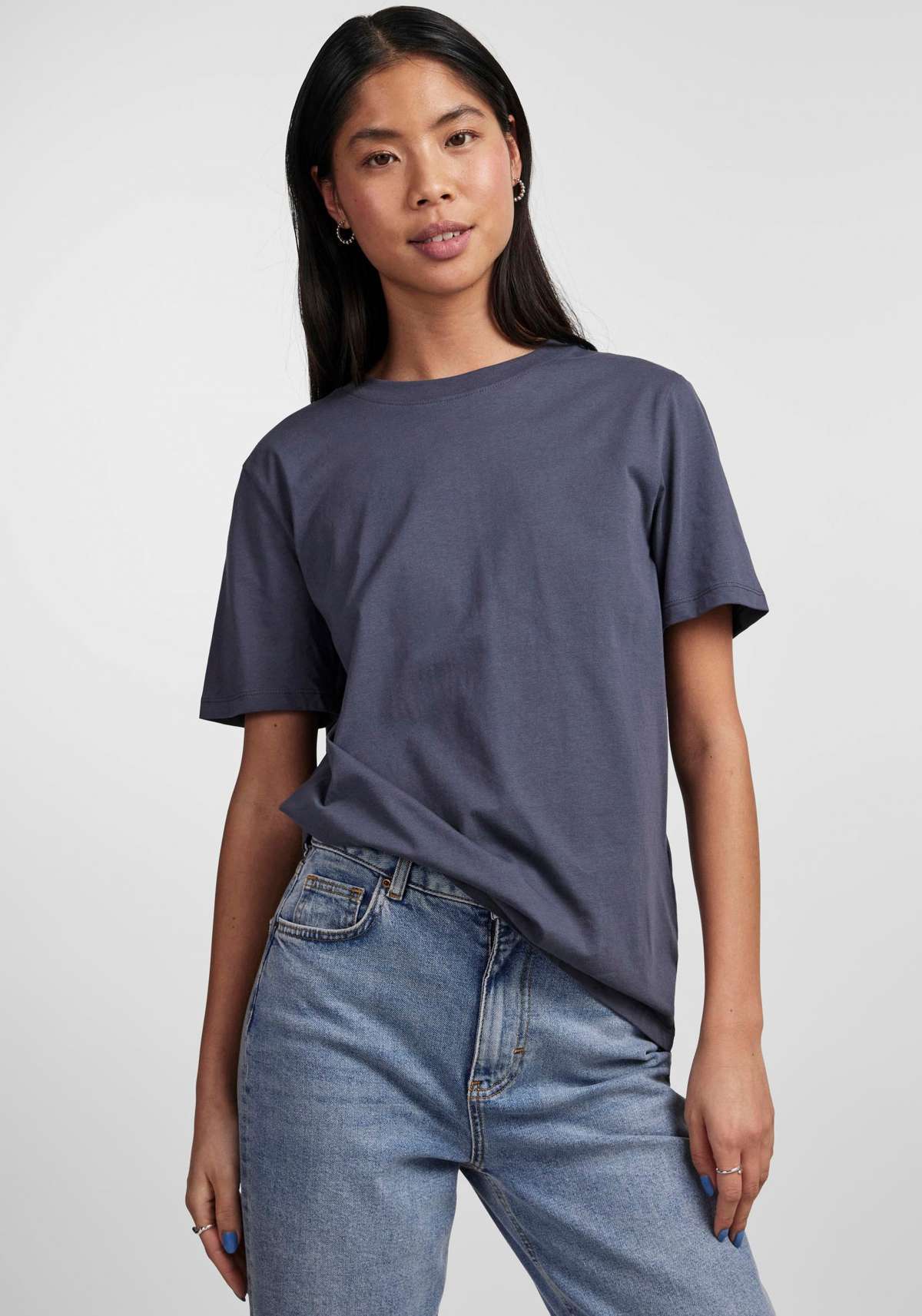 рубашка с круглым вырезом PCRIA SS SOLID TEE NOOS BC