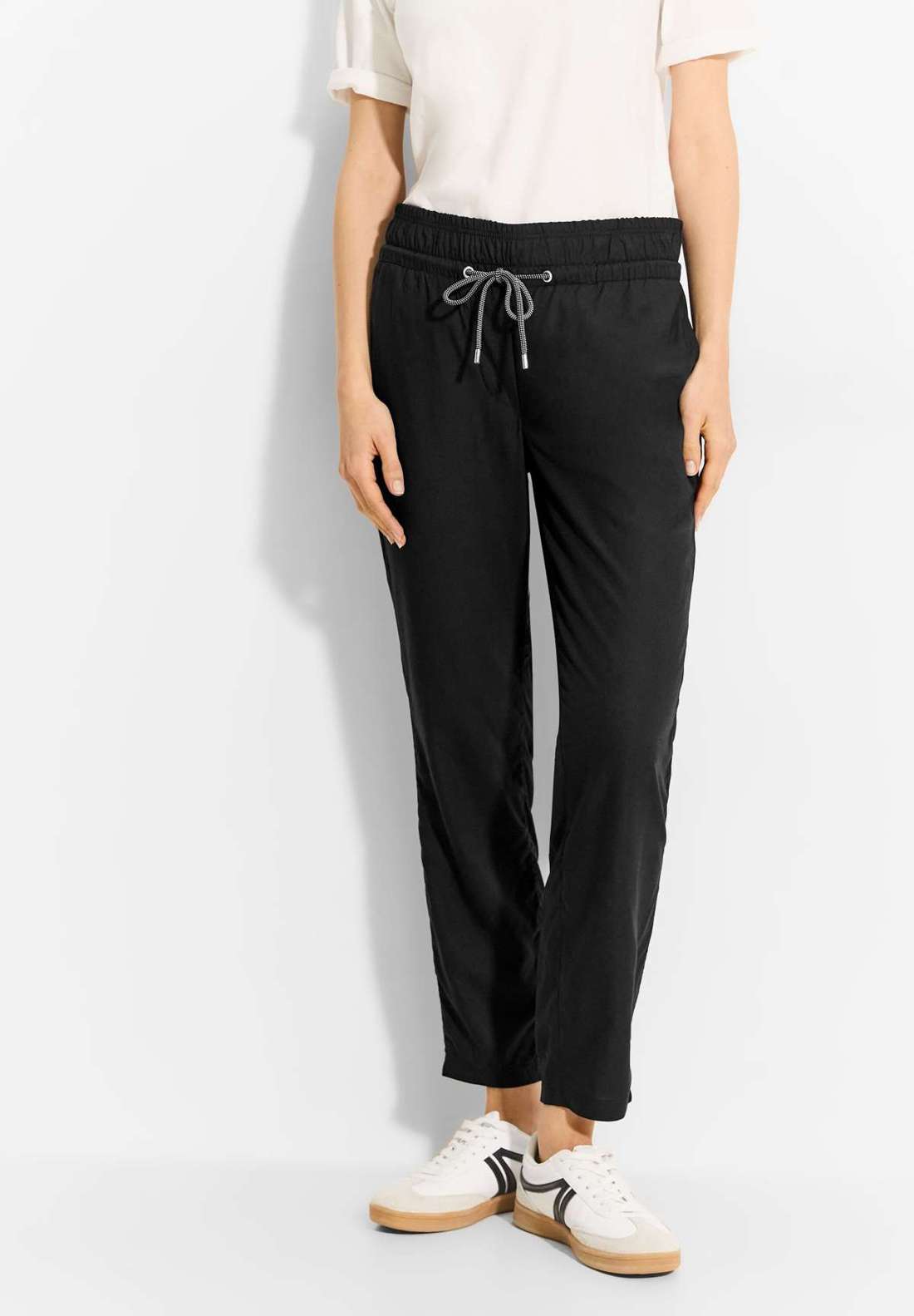 брюки-джоггеры