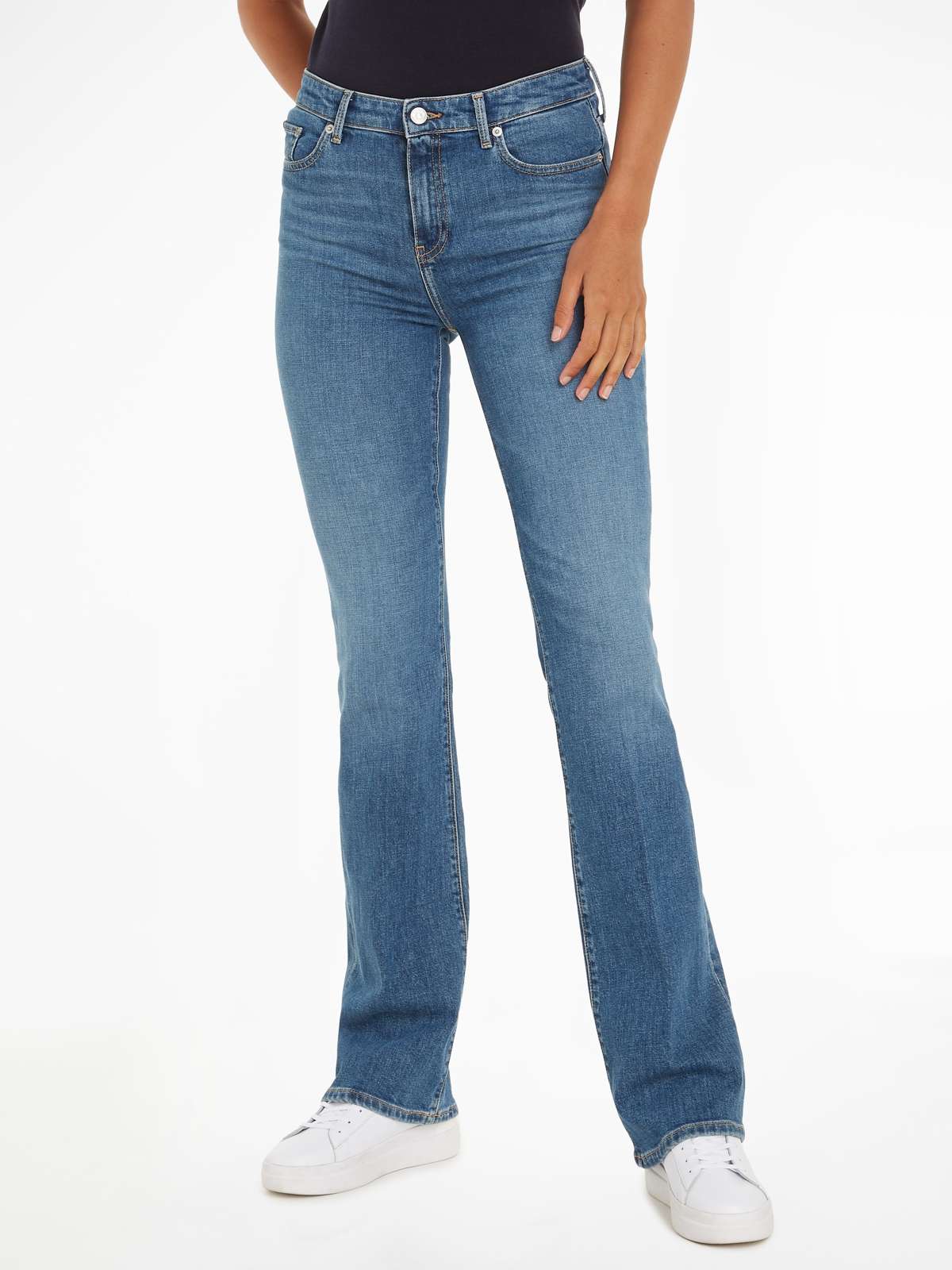 Джинсы Bootcut с зажатыми складками