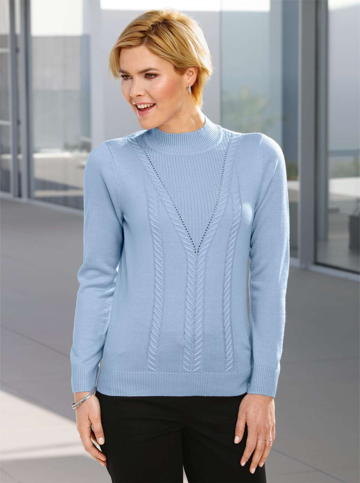 Свитер с воротником-стойкой Pullover