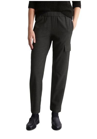 Чинос aus recyceltem Polyester-Stretch-Mix
