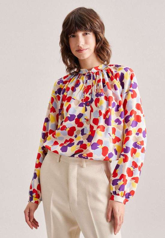 Классическая блузка Schwarze Rose