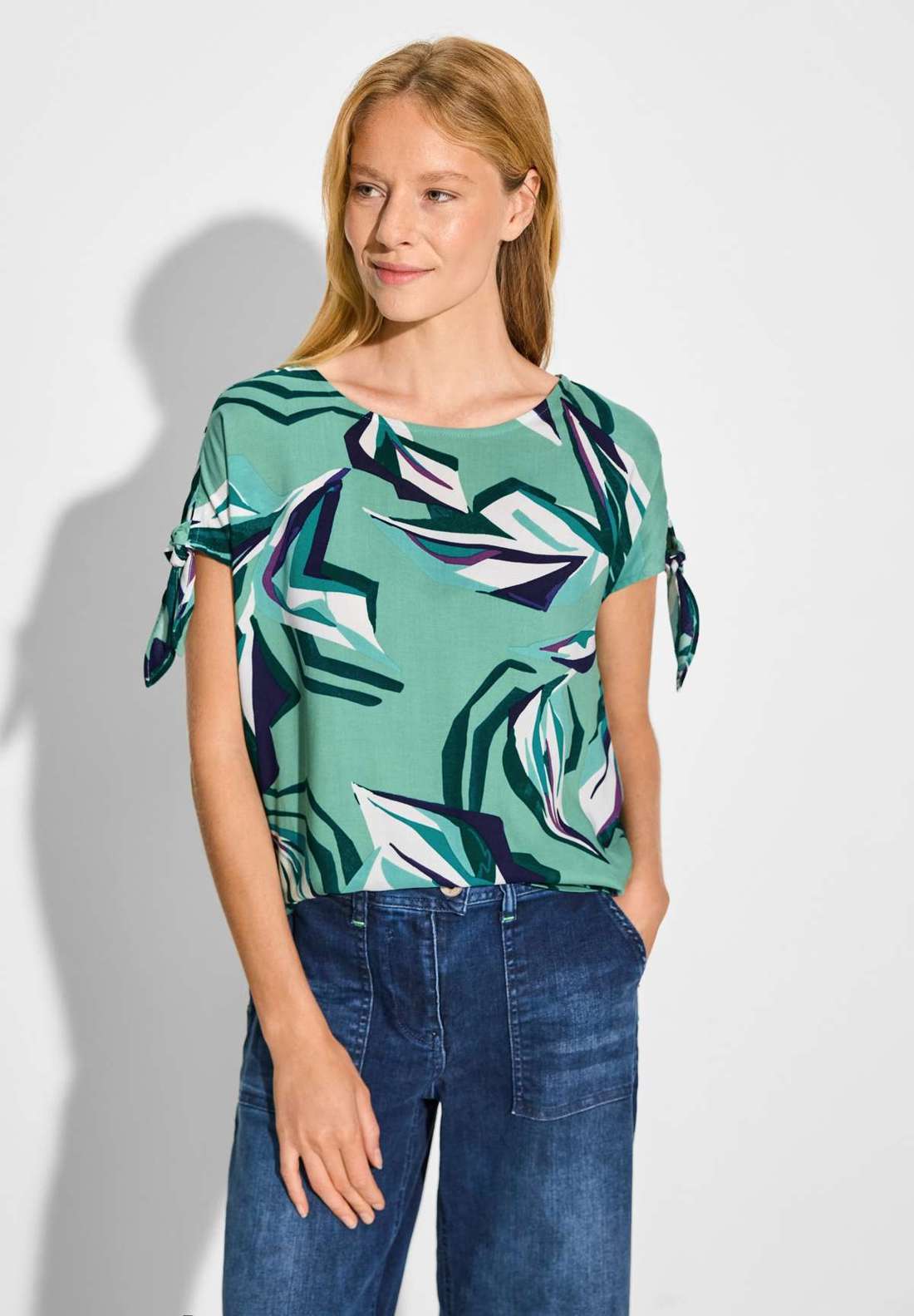 Блузка-рубашка с узлом