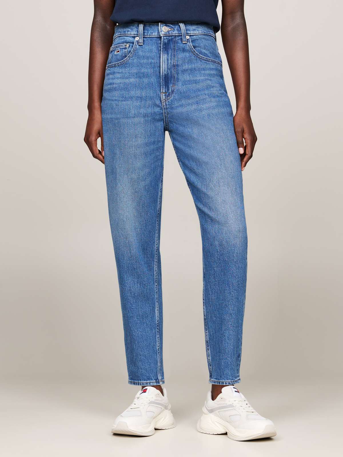 Зауженные джинсы Tommy Jeans - Damenjeans - MOM Fit- High Waist - Tapered
