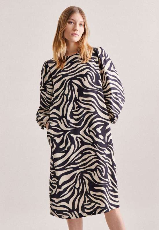 Летнее платье Schwarze Rose