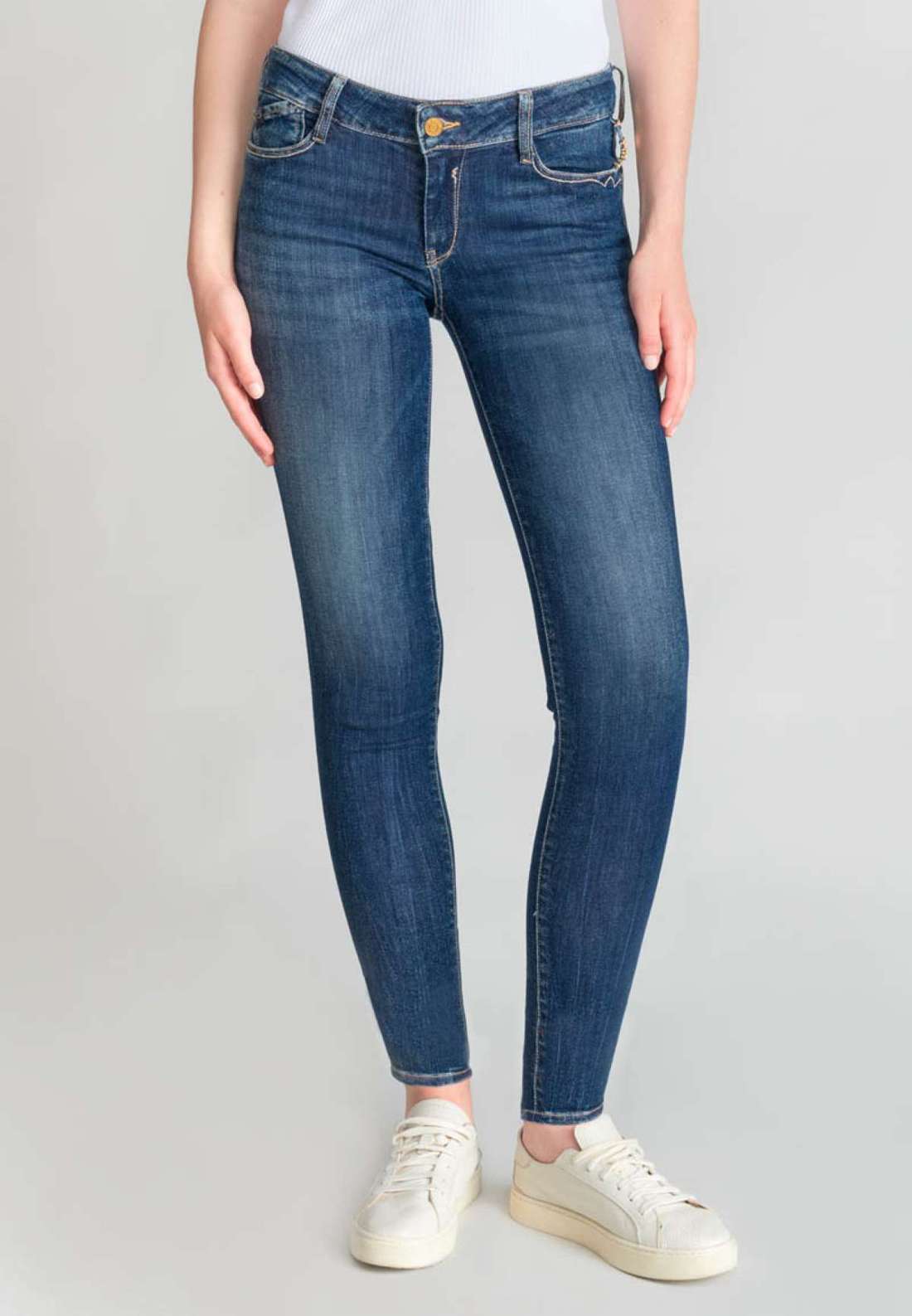 Брюки длины 7/8 с объемным эффектом. PULPC