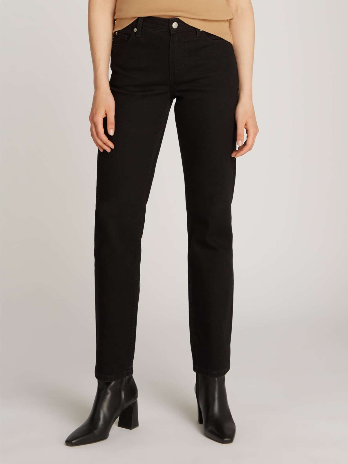 Прямые джинсы с логотипом на длине щиколотки. CLASSIC STRAIGHT RW ECRU