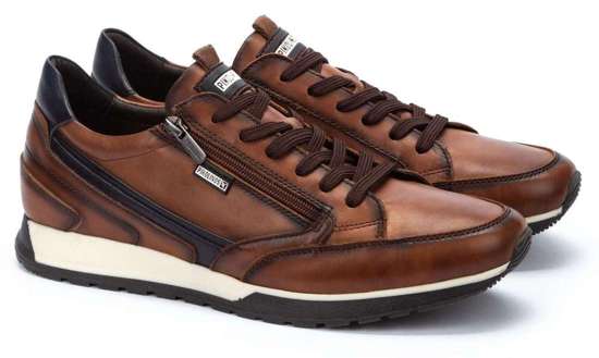 кроссовки на танкетке CAMBIL