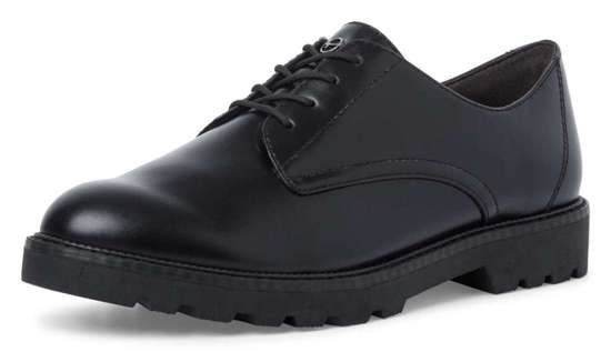 Туфли на шнуровке классического дизайна.