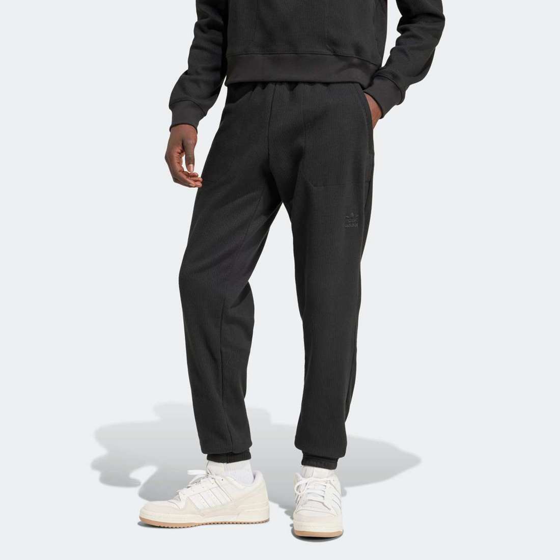 Спортивные брюки ESS W PT