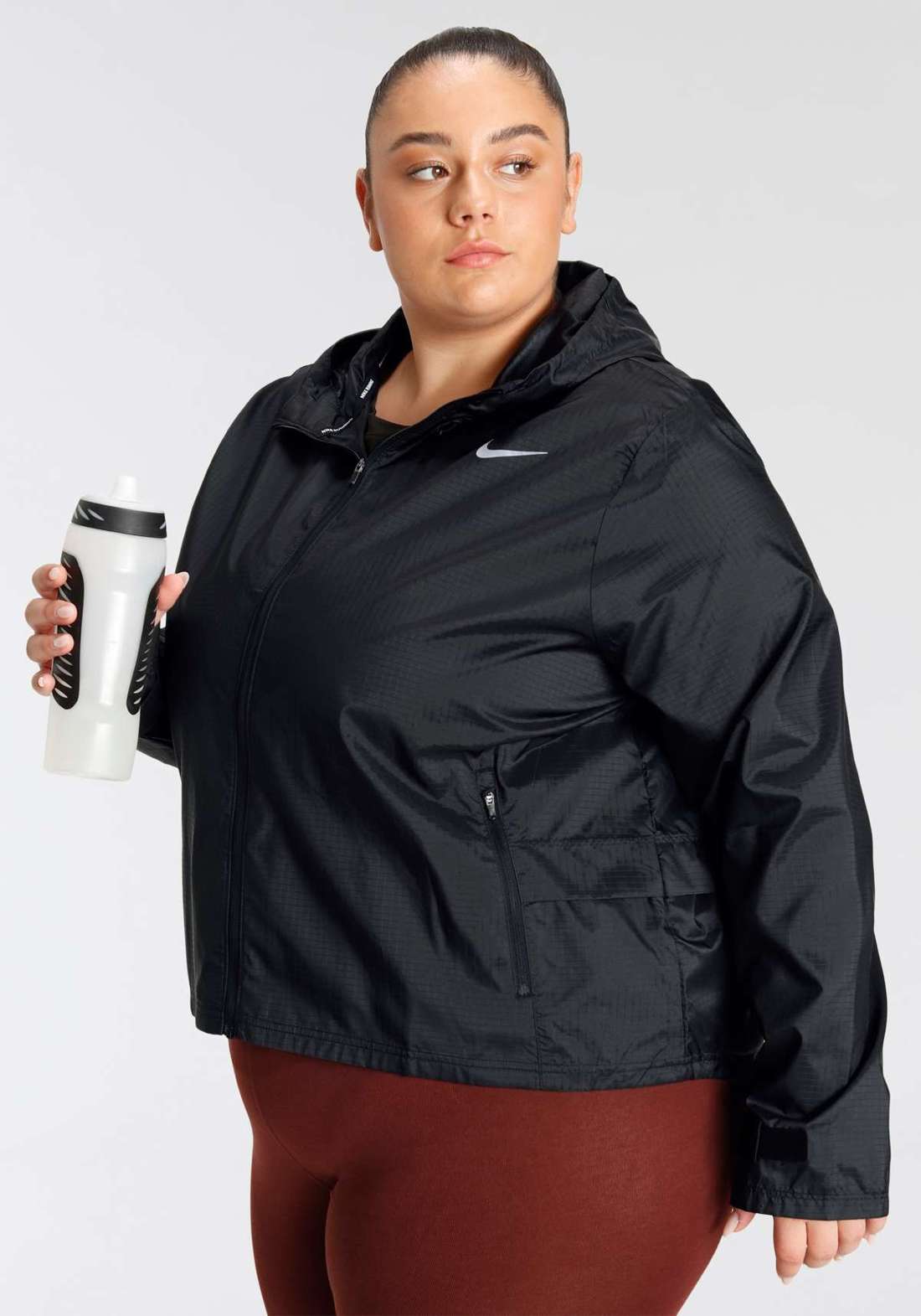 Беговая куртка с капюшоном Essential Women`s Running Jacket (Plus Size)