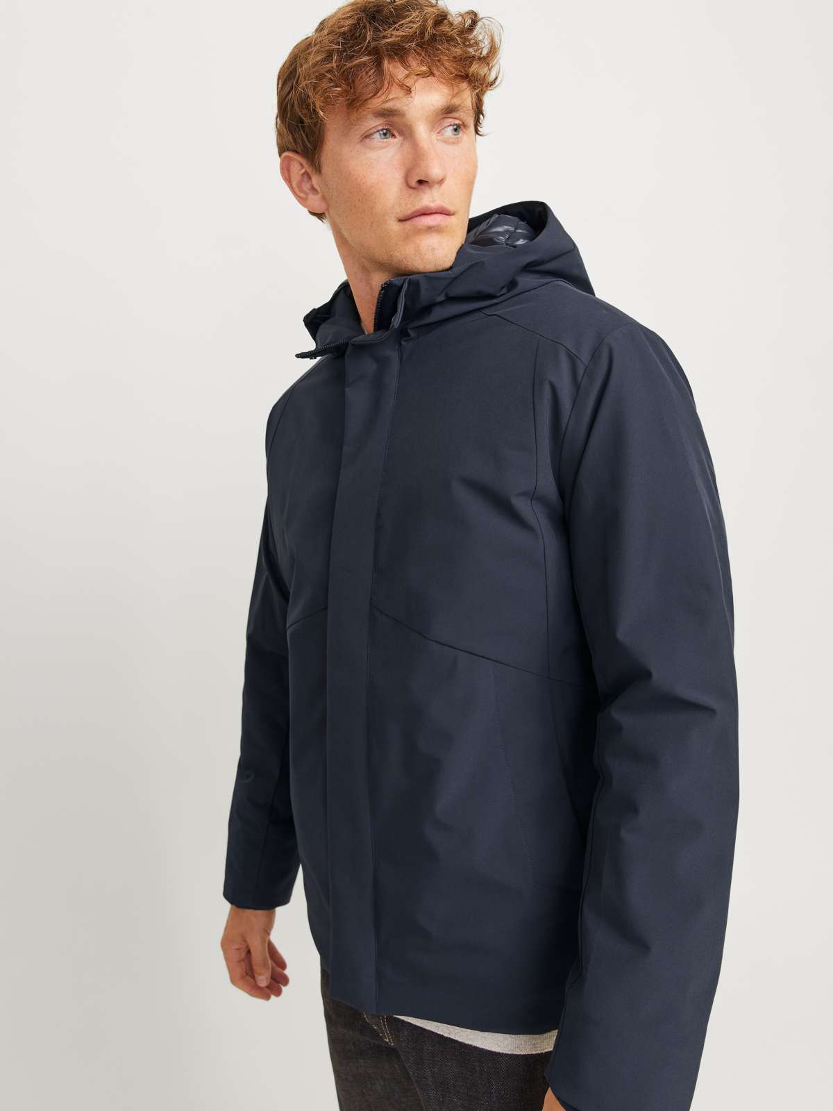 Короткая куртка с капюшоном JJEKEEN JACKET SN