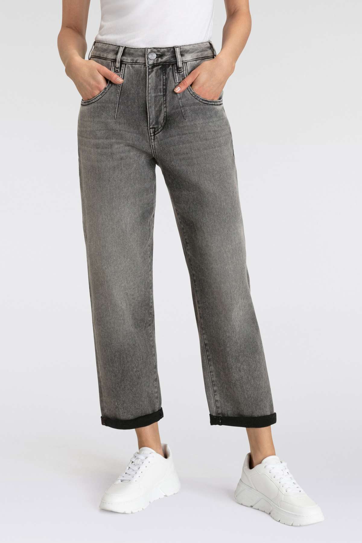 Джинсы свободного кроя с облегающими вытачками спереди. Brooke Organic Denim Brushed