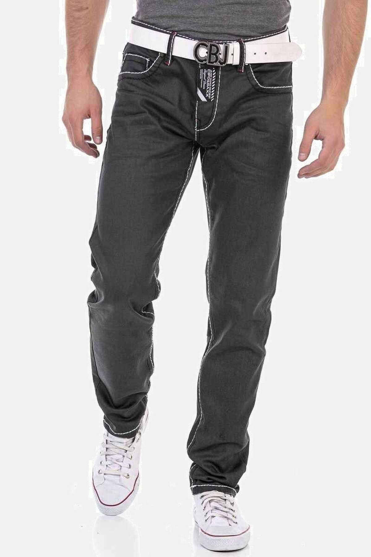 Джинсы с пятью карманами и модной контрастной строчкой. Jeans