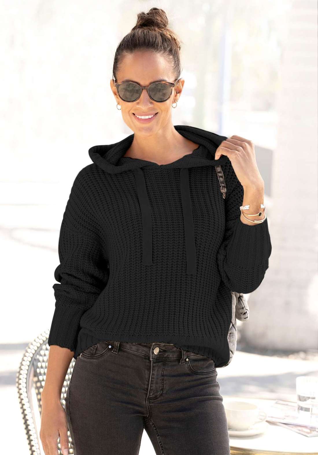 Толстовка с капюшоном