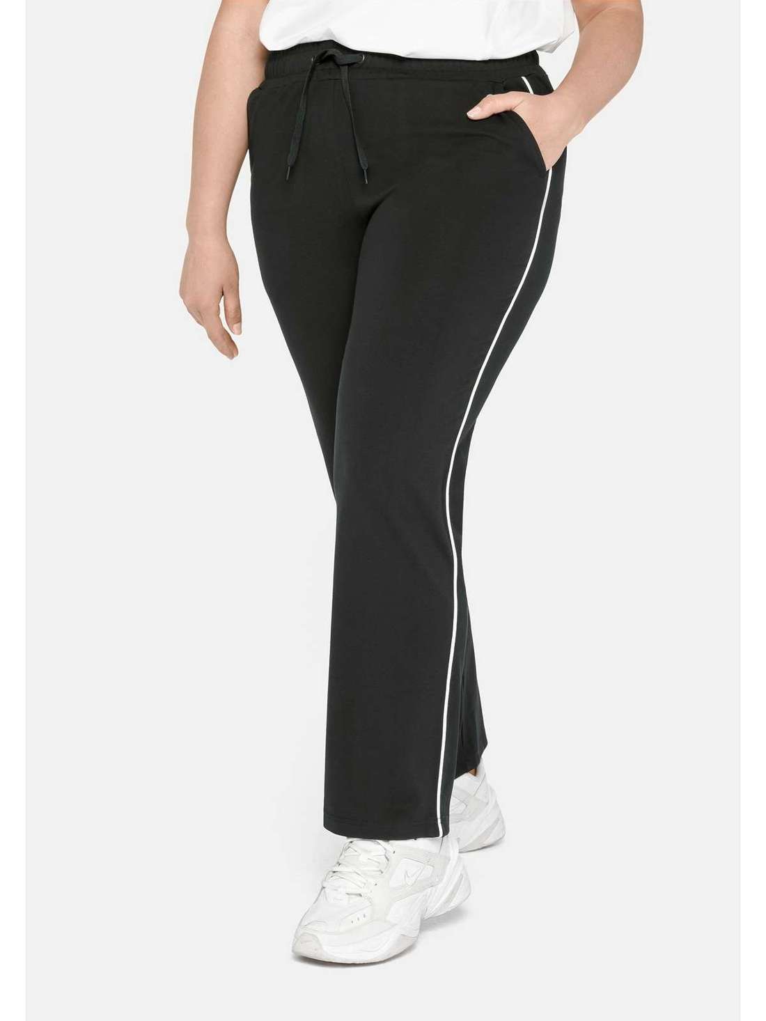 Функциональные брюки широкого кроя. Große Größen