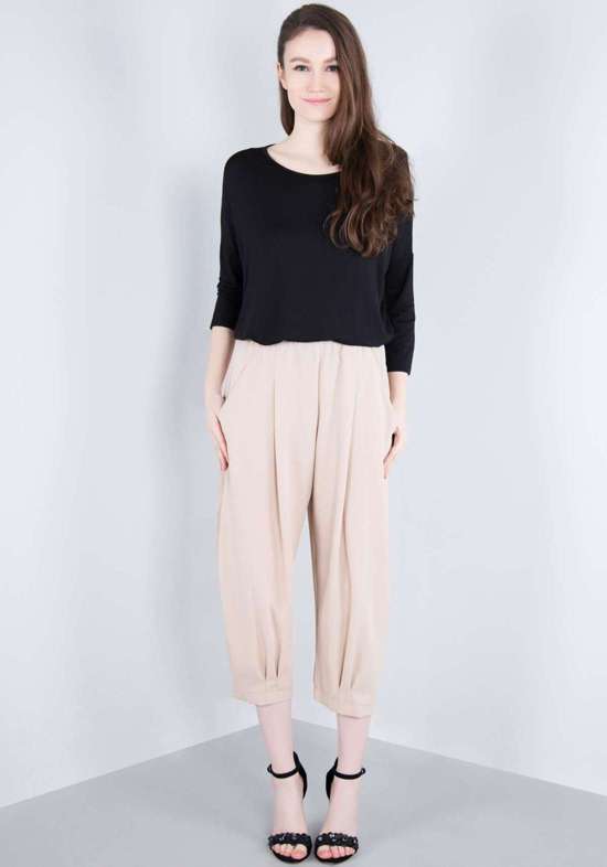 брюки 3/4 Verkürzte, fliessende "O - Shape" Hose mit Gummizug und Nahtdetails