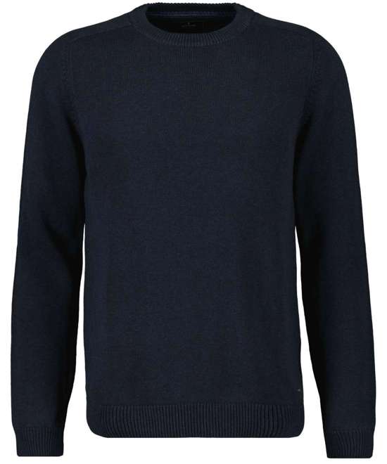 Свитер с круглым вырезом