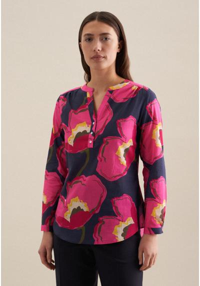 Классическая блузка, туника с цветочным принтом