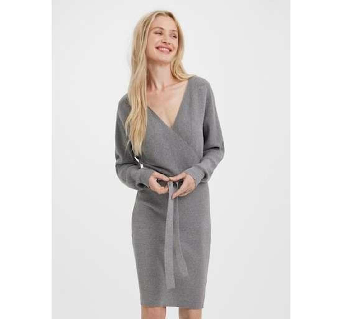 Трикотажное платье VMHOLLYREM LS V-NECK DRESS GA NOOS