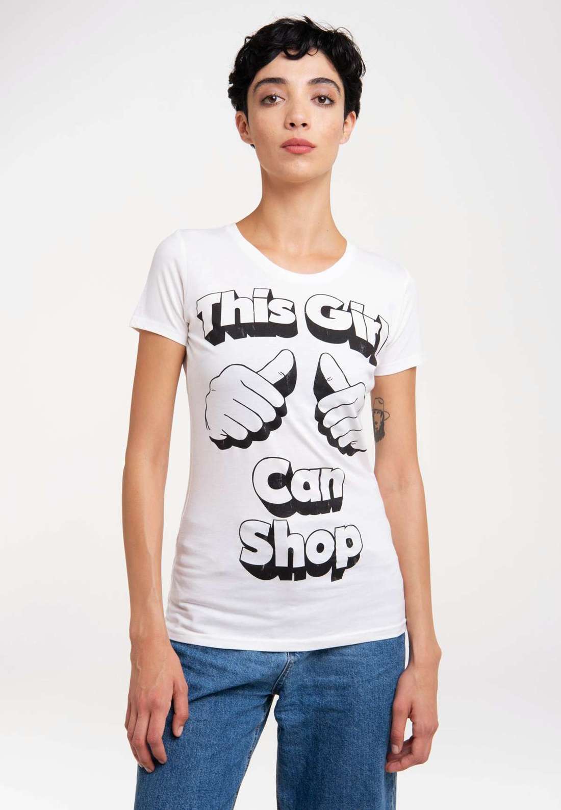 Футболка с забавным эффектным принтом This Girl Can Shop