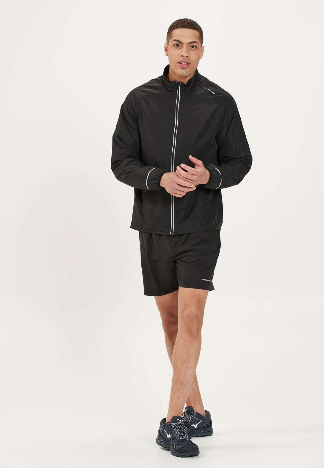 Беговая куртка со светоотражающими элементами Lessend