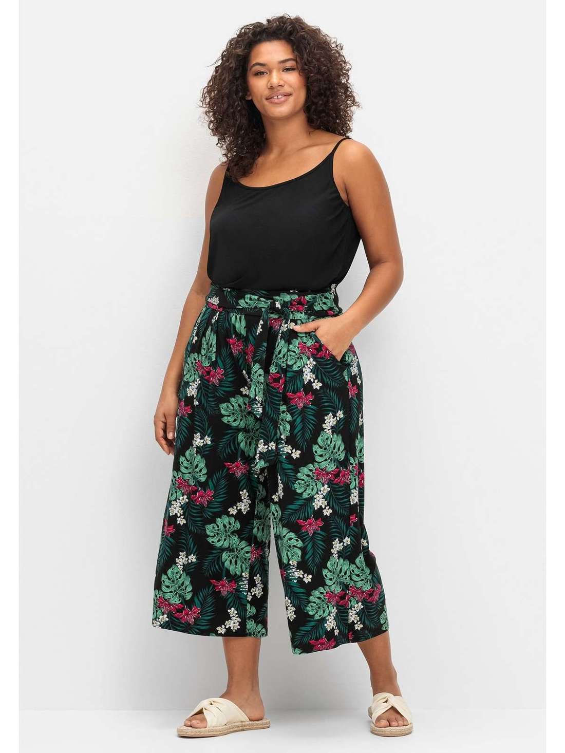 Кюлоты с тропическим принтом Große Größen