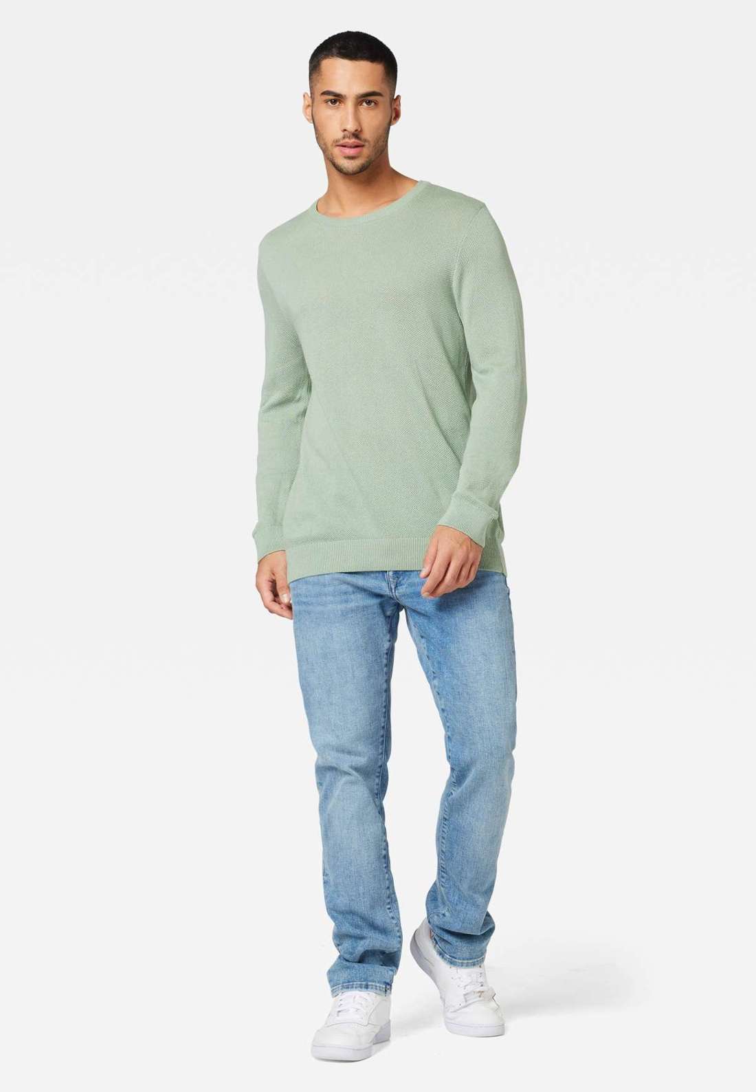 Вязаный свитер SWEATER