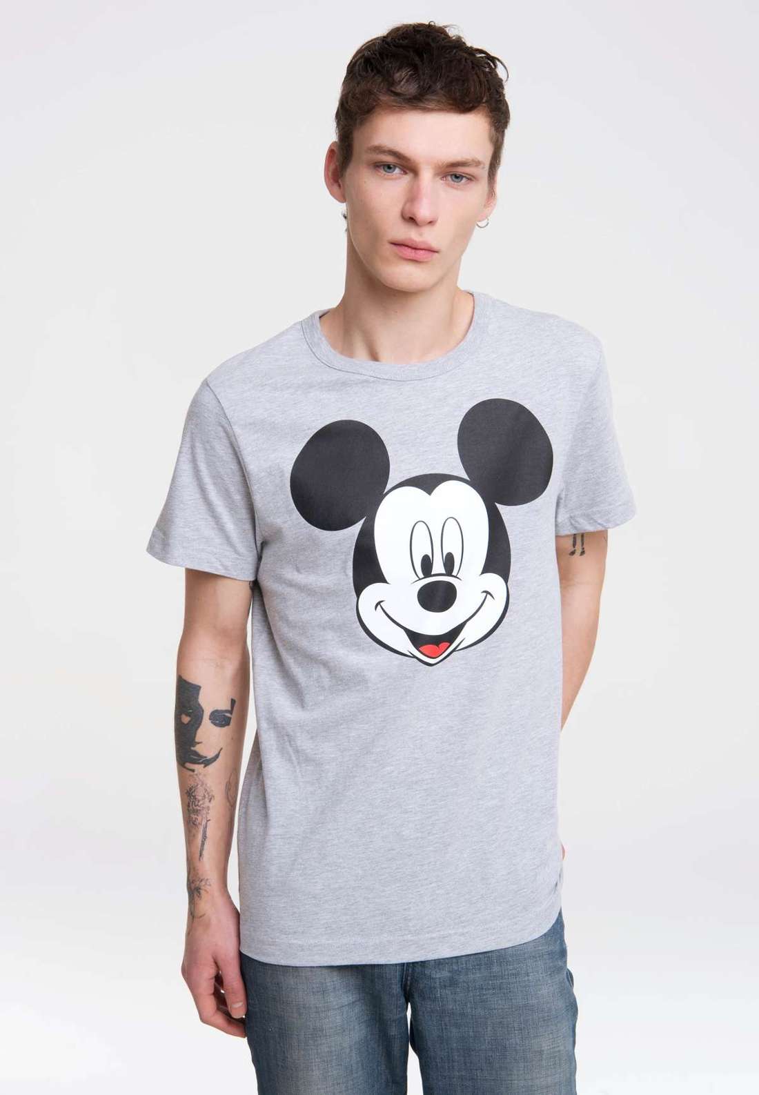 Футболка лицензионного оригинального дизайна. Disney