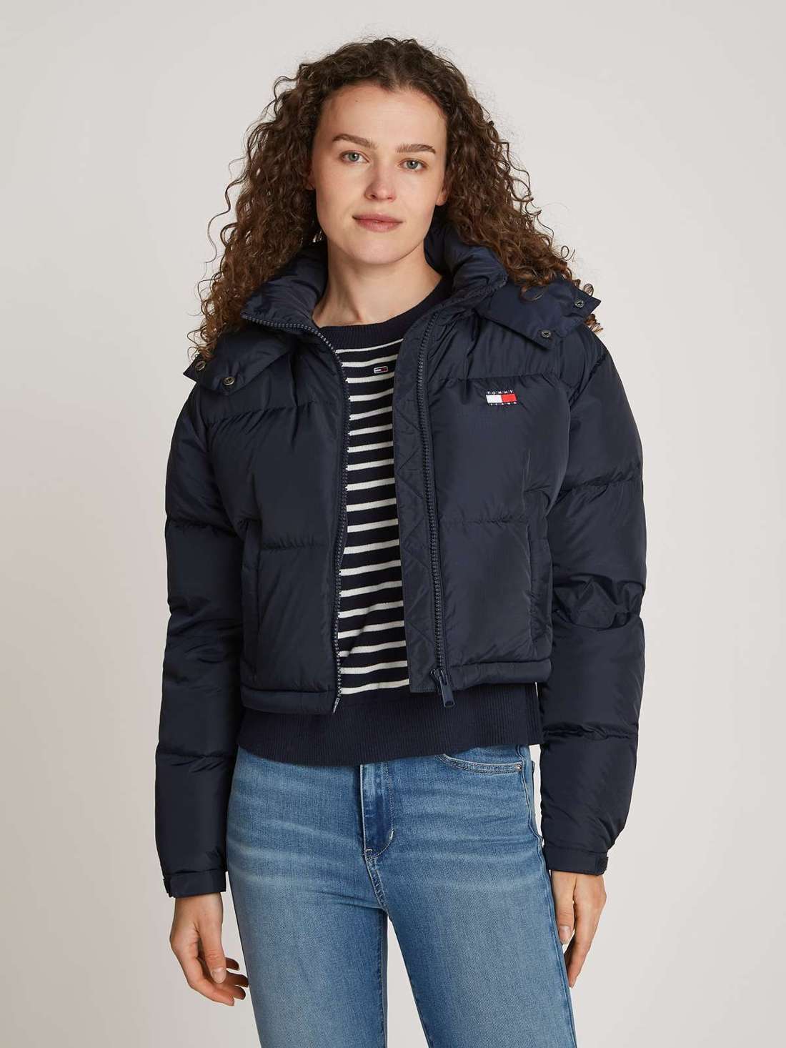 Стеганая куртка с капюшоном с вышитым логотипом TJW CRP ALASKA PUFFER