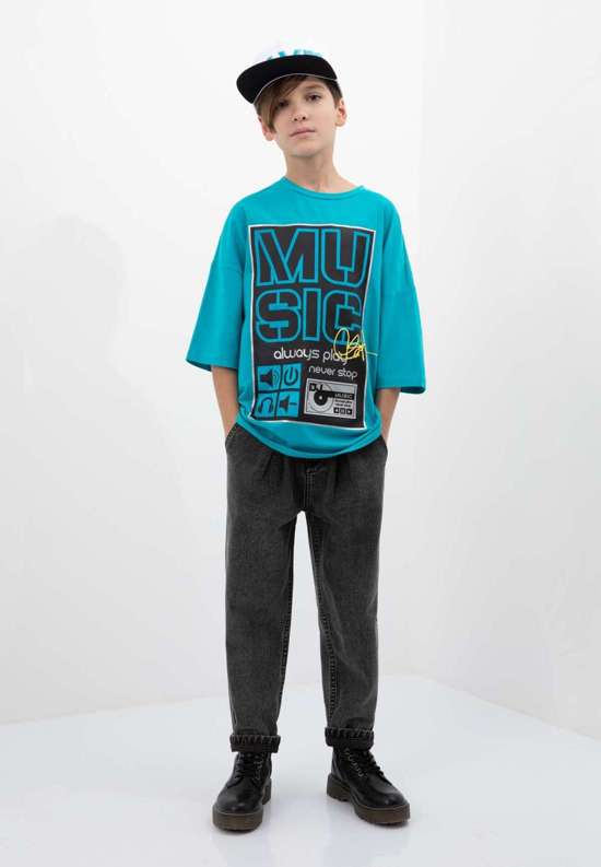 Удобные джинсы с практичным тканевым ремнем