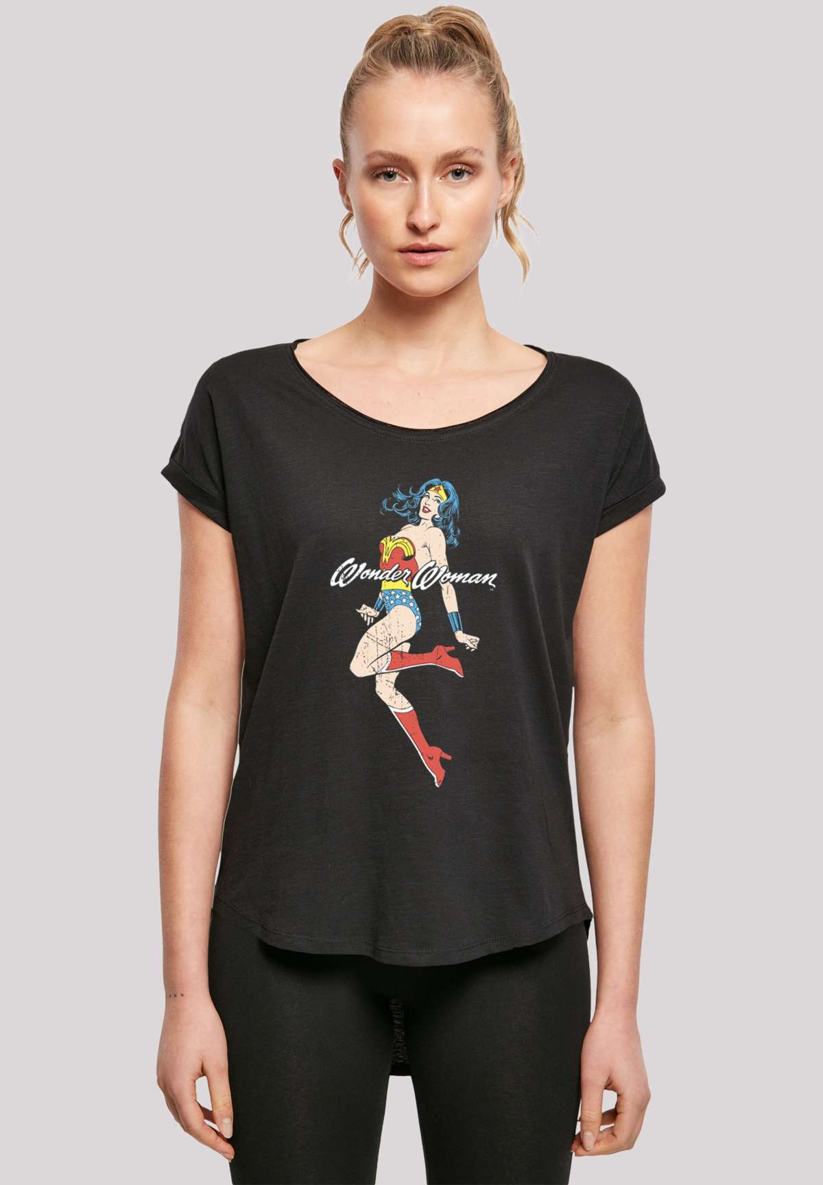 футболка DC Comics Wonder Woman Classic Jump