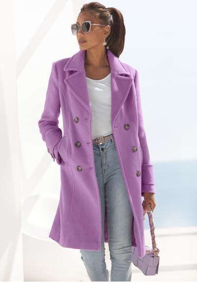 Короткое пальто, с воротником с лацканами и карманами, вневременное женское пальто.