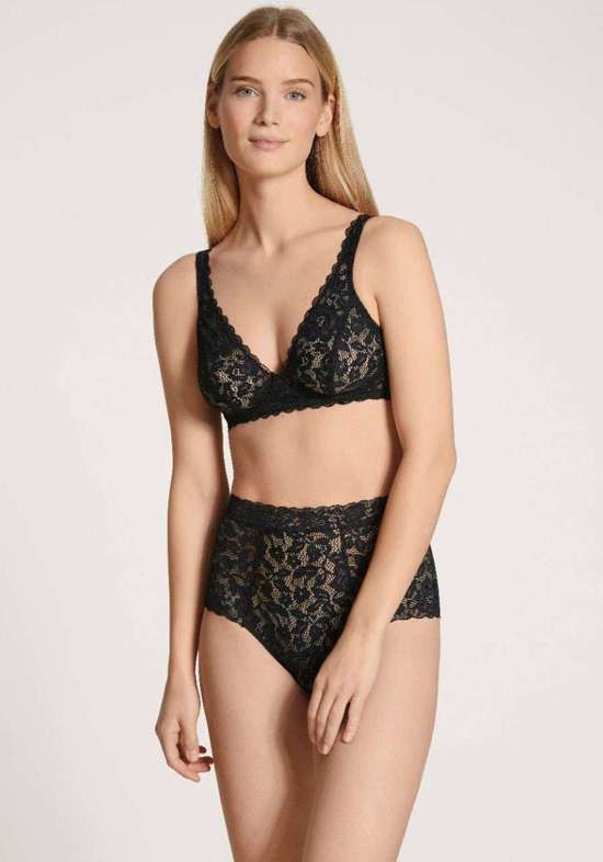 Мягкий бюстгальтер с полностью эластичным кружевом. Natural Comfort Lace