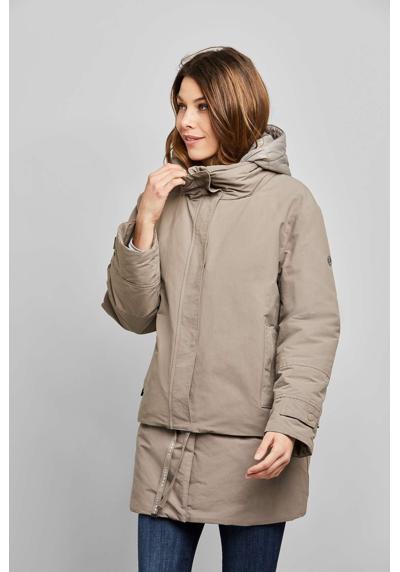 Короткое пальто из серии многофункциональной смарт-одежды.