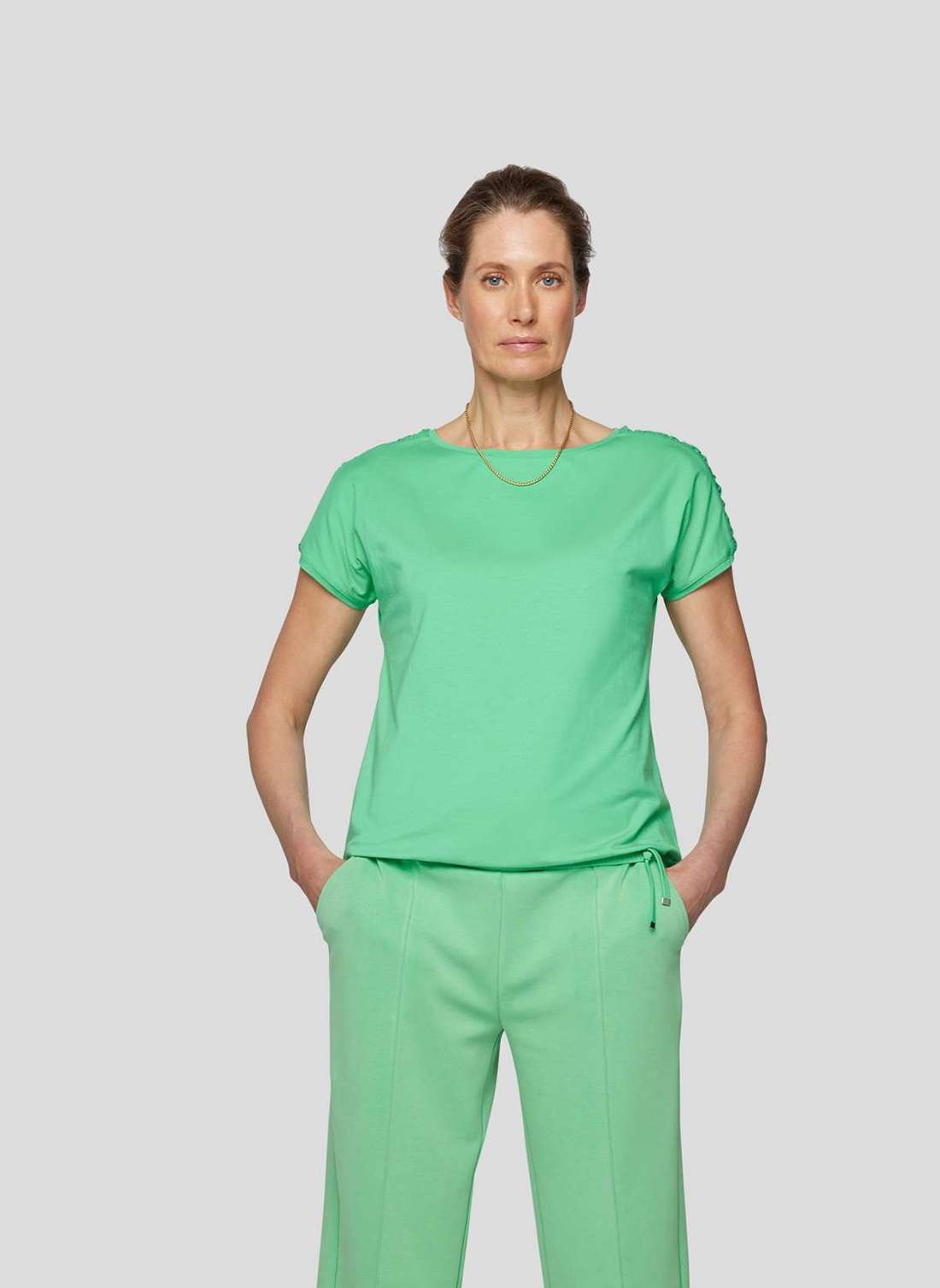 Рубашка с принтом T-Shirt mit Schulterraffung