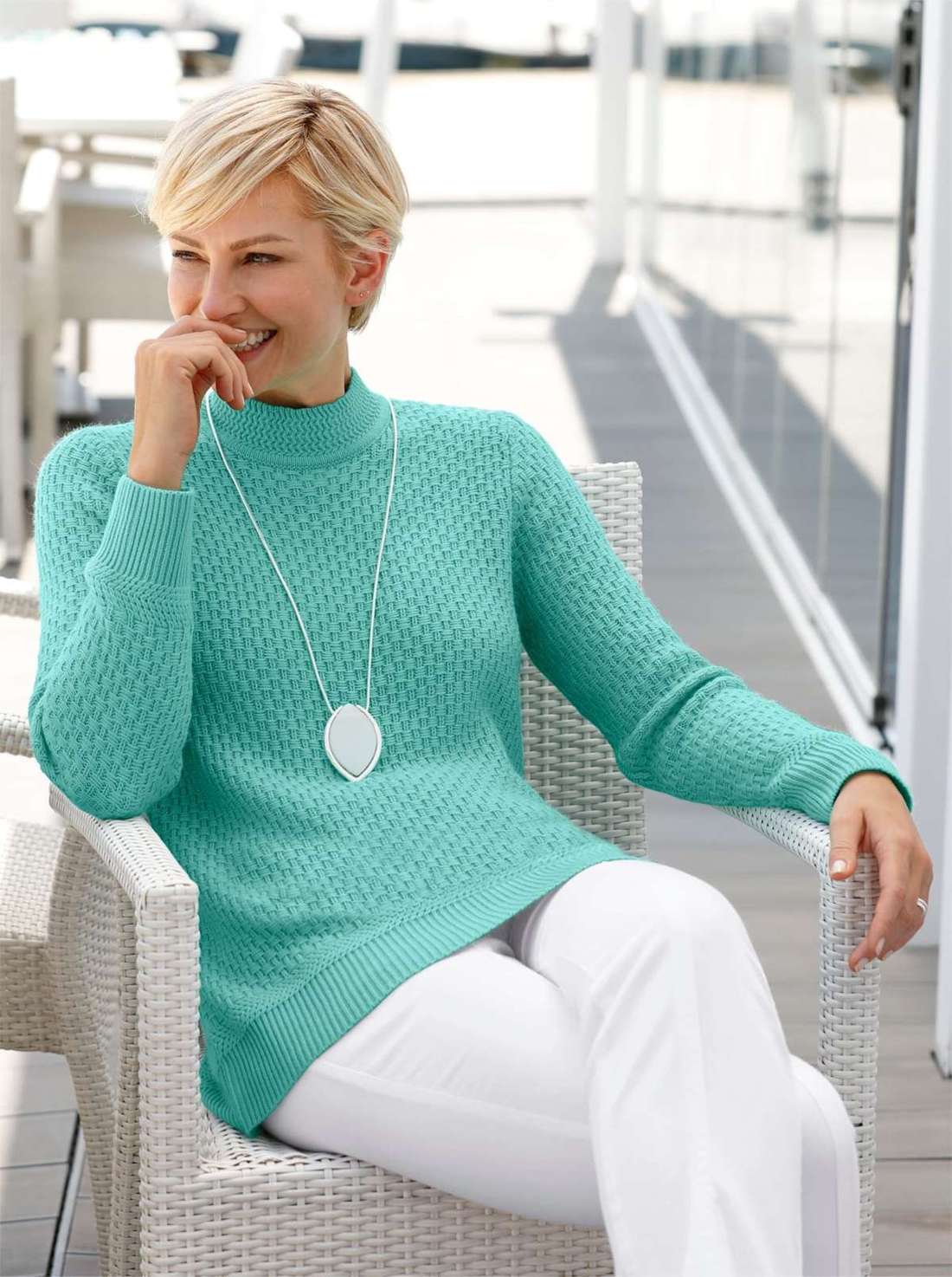 Свитер с воротником-стойкой Pullover