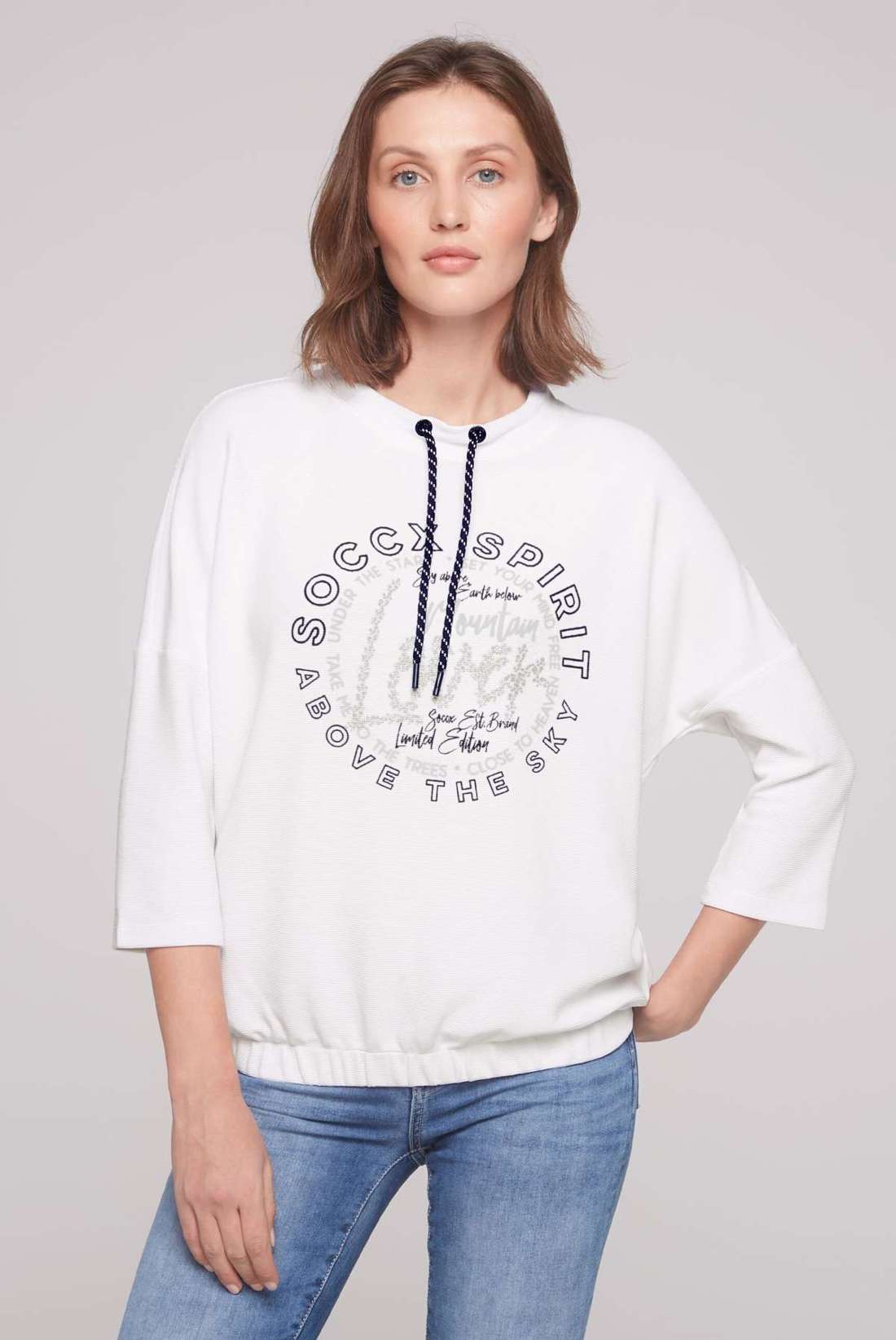 Свитер с эластичным низом